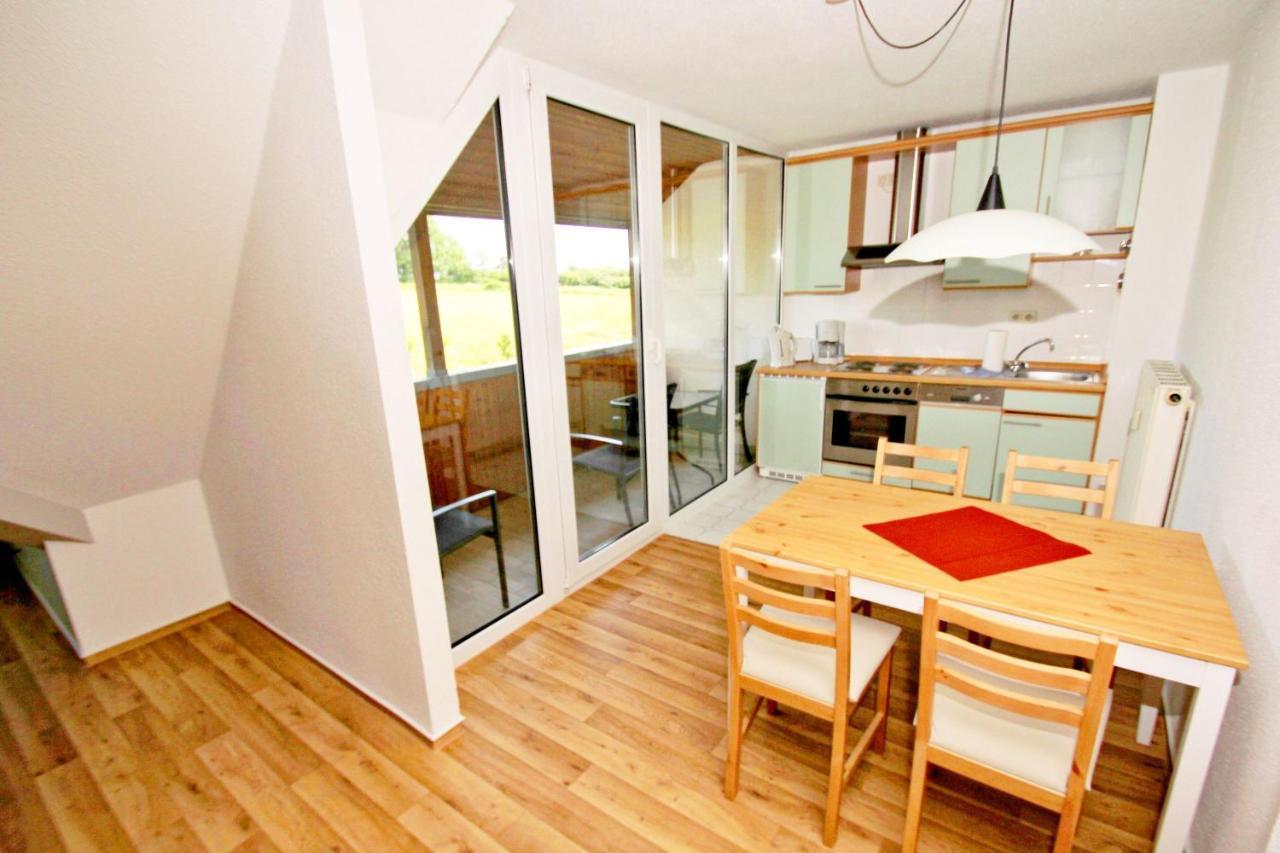 Strandnah Mit Balkon, Gratis Nutzung Vom Ahoi Erlebnisbad Und Sauna In Sellin - Strandhaus Moenchgut Fewo21 Lobbe Eksteriør billede