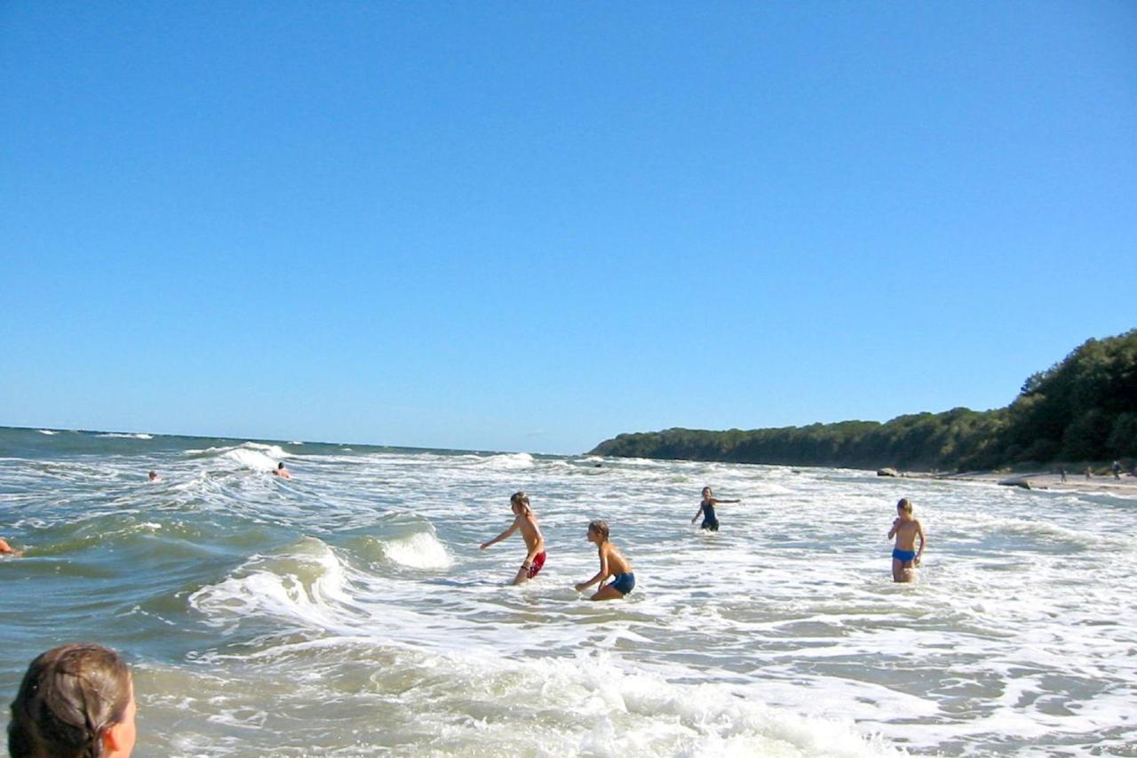 Strandnah Mit Balkon, Gratis Nutzung Vom Ahoi Erlebnisbad Und Sauna In Sellin - Strandhaus Moenchgut Fewo21 Lobbe Eksteriør billede